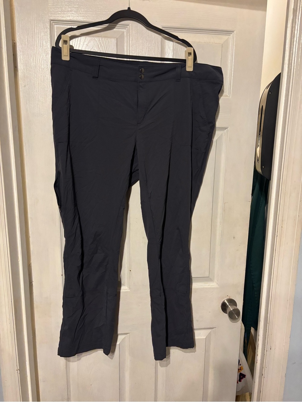 Columbia Women's Dark Gray Outdoor Stretch Trousers